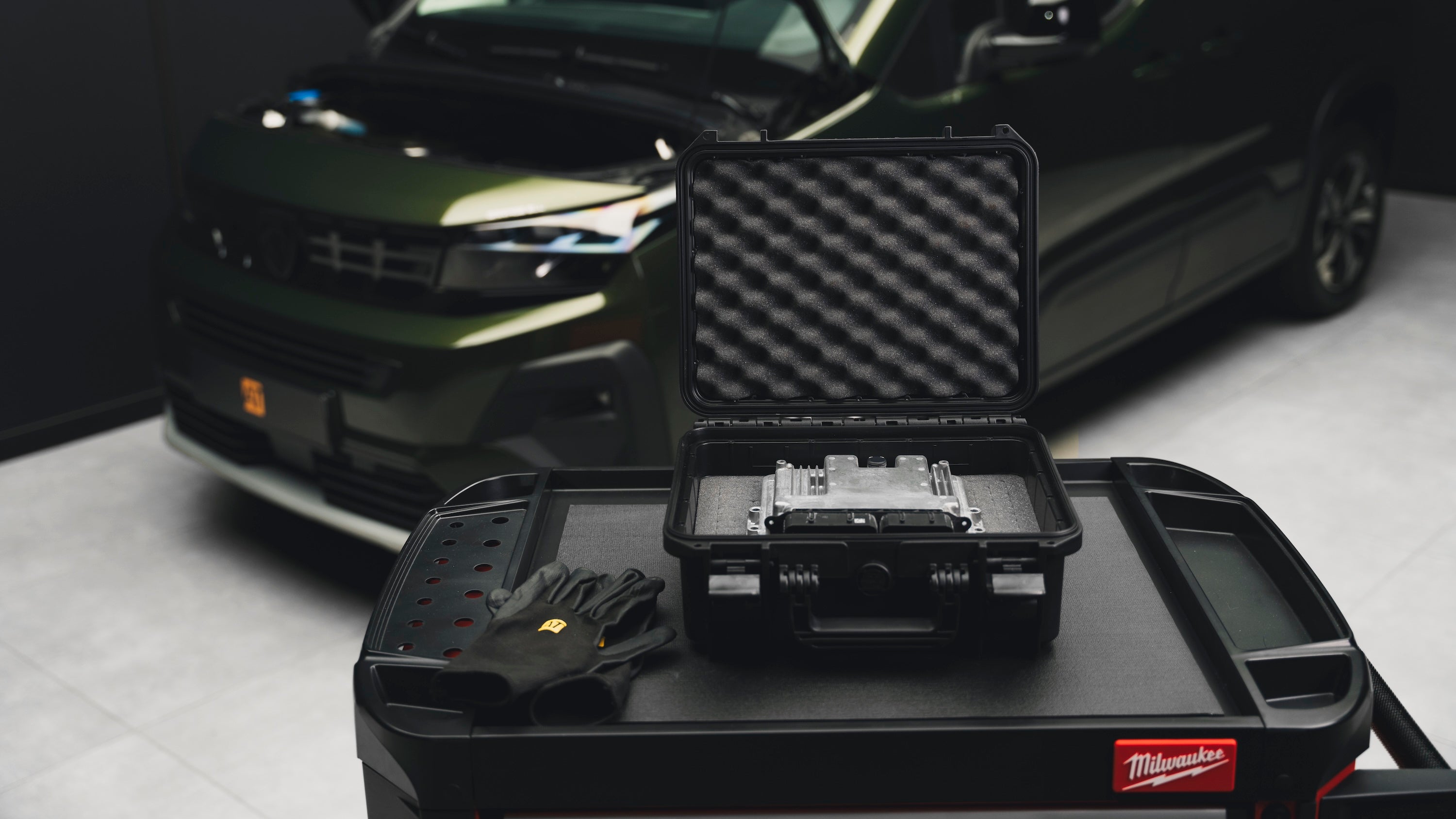 PSA Bosch MD1CS003 - Mail-in Unlock