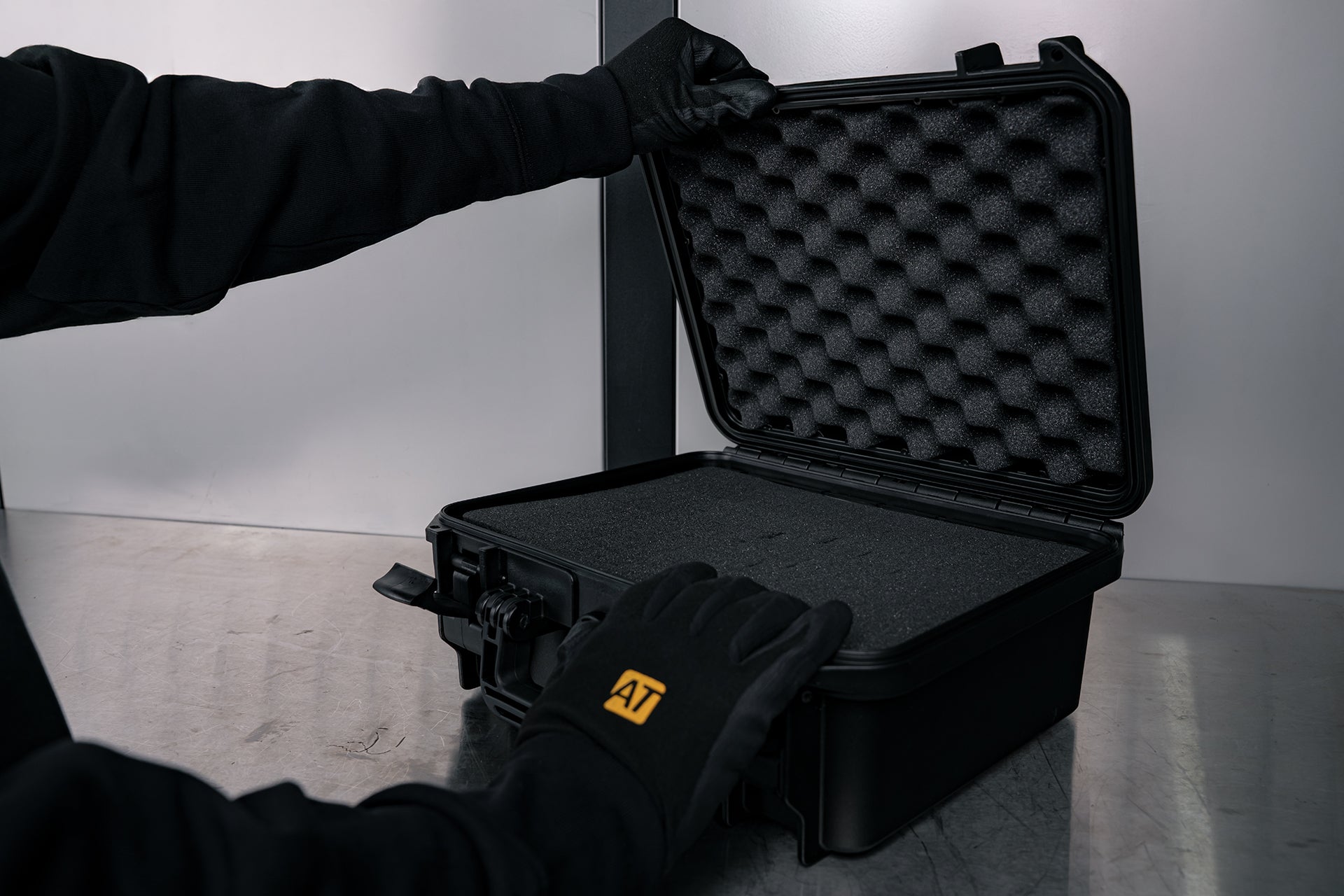 Reusable ECU shipping case